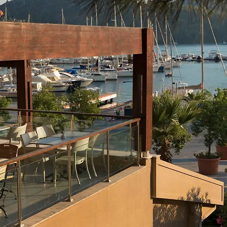 Szálloda Marti Hemithea *