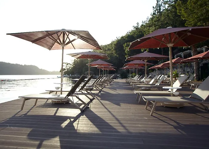 Marti Hemithea Отель