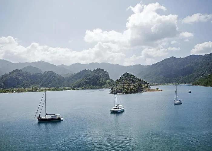 Marti Hemithea Отель Орхание